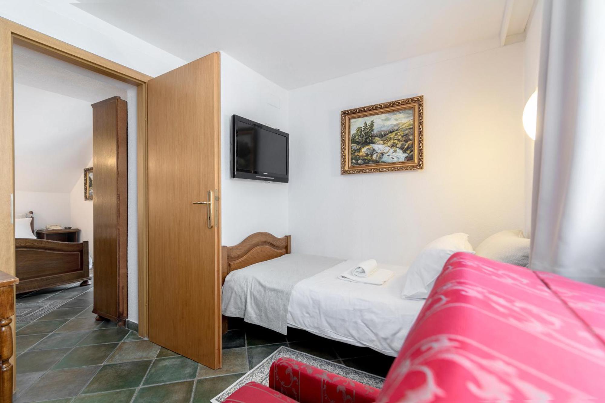 Jagodic Garni Hotel Cerklje na Gorenjskem Rom bilde